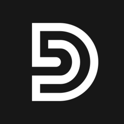 design_com_official_logo